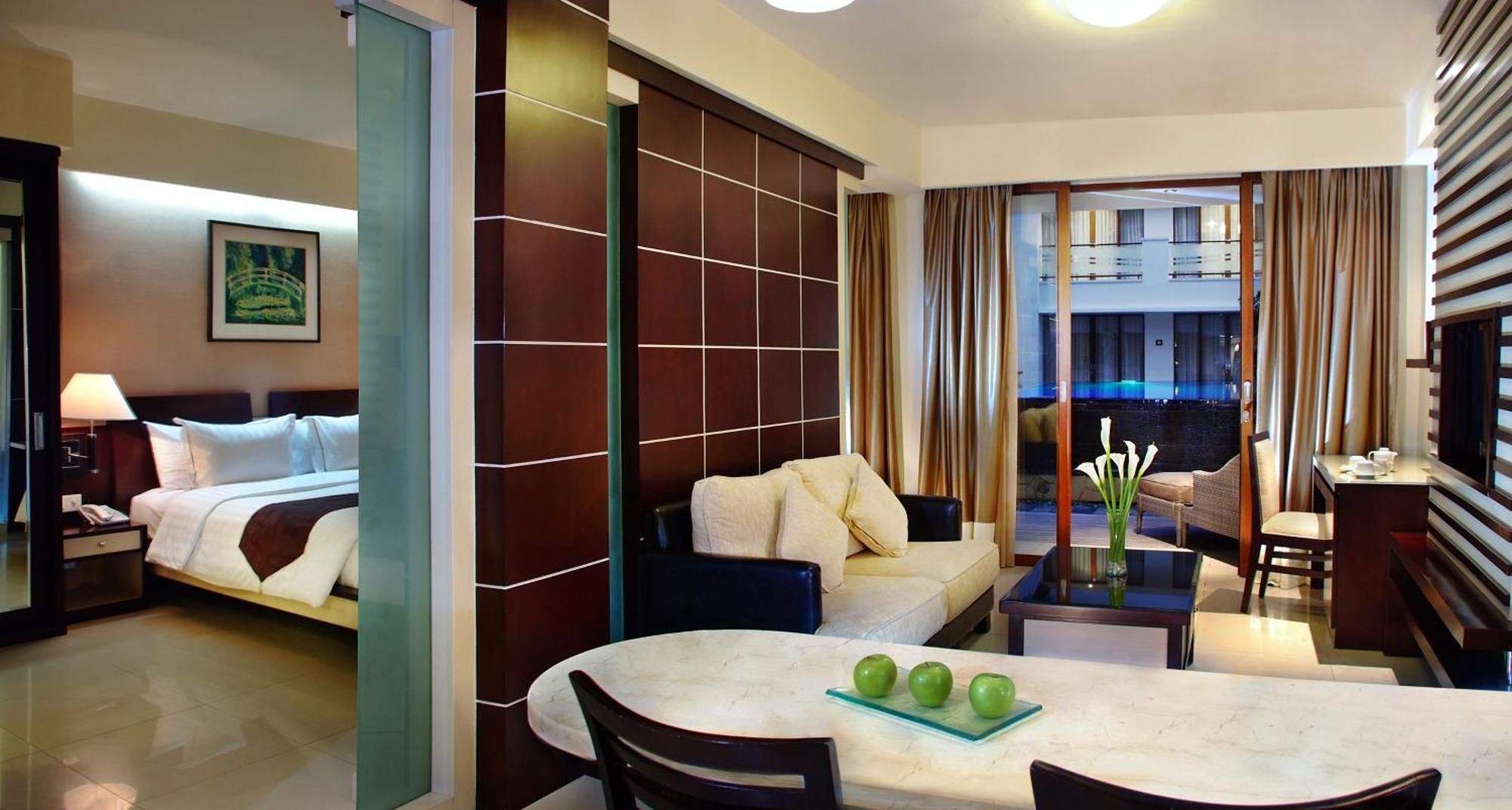 Aston Kuta Hotel And Residence Экстерьер фото